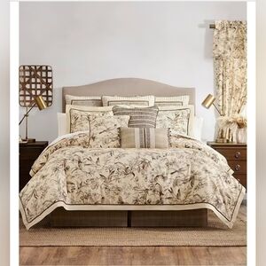Rose Tree Birds of Paradise Comforter Set